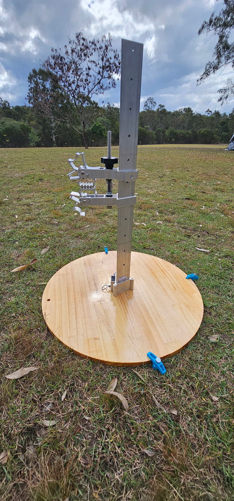 BoneZone® Structural Feeding™ & Chewing Station for Dogs
